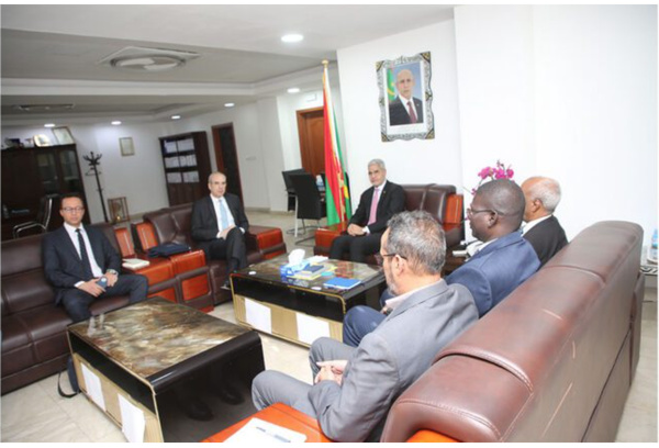 Le ministre de l’Agriculture reçoit une délégation du Fonds de l’OPEP pour le développement international Le ministre de l’Agriculture reçoit une délégation du Fonds de l’OPEP pour le développement international