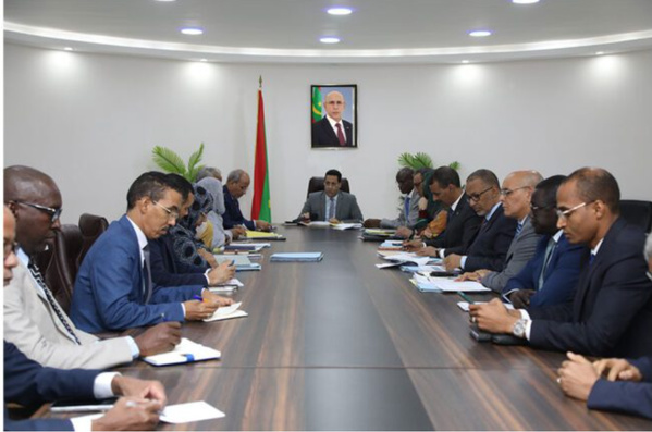 Le Premier ministre préside la réunion du Comité ministériel chargé de la révision du cadre institutionnel de la formation professionnelle et de l’artisanat Le Premier ministre préside la réunion du Comité ministériel chargé de la révision du cadre institutionnel de la formation professionnelle et de l’artisanat