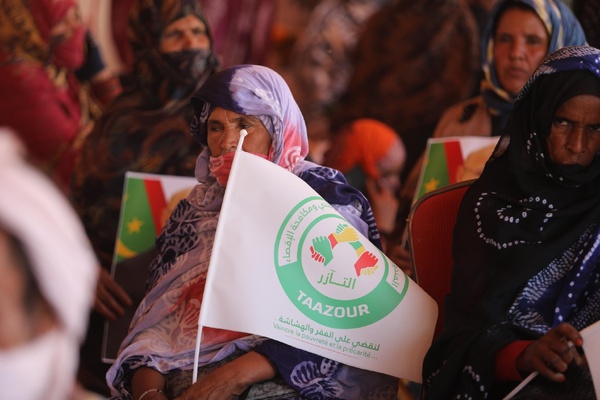 Le délégué général à Taazour supervise le lancement du projet de développement intégré en faveur de la municipalité de Ouadane Le délégué général à Taazour supervise le lancement du projet de développement intégré en faveur de la municipalité de Ouadane