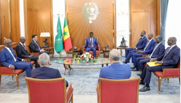 Le Président sénégalais reçoit le Premier ministre Le Président sénégalais reçoit le Premier ministre