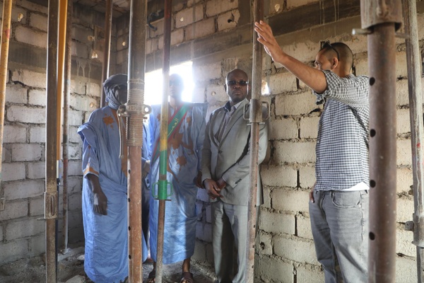 Assaba : Le Secrétaire général de “Taazour” s’enquiert l’avancement des travaux dans les agglomérations rurales de la commune de Boulehrath Assaba : Le Secrétaire général de “Taazour” s’enquiert l’avancement des travaux dans les agglomérations rurales de la commune de Boulehrath