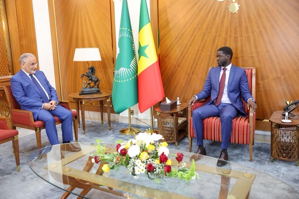 Le président sénégalais reçoit l'ambassadeur mauritanien Mohamed Aly Ould Sidi Mohamed Le président sénégalais reçoit l'ambassadeur mauritanien Mohamed Aly Ould Sidi Mohamed