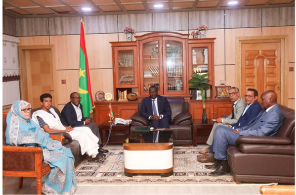 Le ministre de la Justice reçoit les bureaux exécutifs du Regroupement professionnel des experts judiciaires et du Syndicat indépendant des assesseurs Le ministre de la Justice reçoit les bureaux exécutifs du Regroupement professionnel des experts judiciaires et du Syndicat indépendant des assesseurs