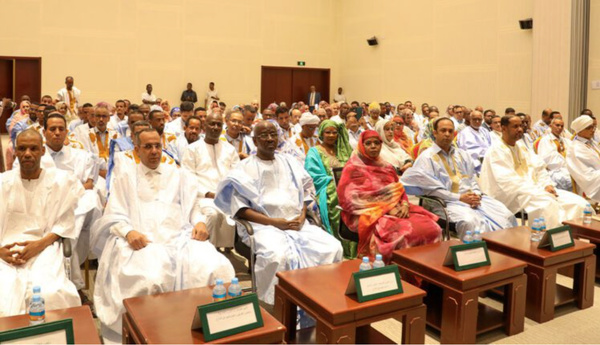 Le ministre des Affaires étrangères préside une cérémonie en l’honneur de diplomates à l’occasion du 65ème anniversaire de l’indépendance Le ministre des Affaires étrangères préside une cérémonie en l’honneur de diplomates à l’occasion du 65ème anniversaire de l’indépendance