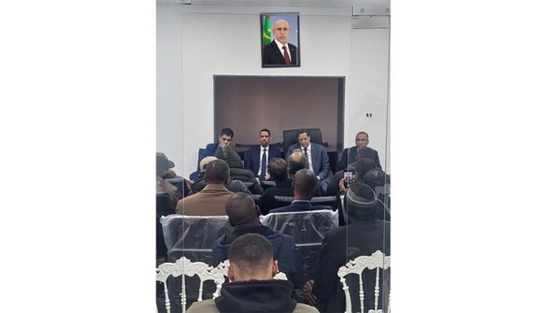 Une mission du ministère des Affaires étrangères rencontre notre communauté en Libye Une mission du ministère des Affaires étrangères rencontre notre communauté en Libye