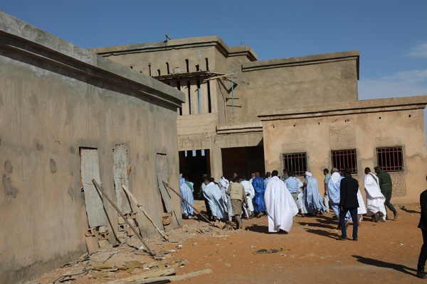 Le délégué général à TAAZOUR visite plusieurs établissements scolaires au Brakna Le délégué général à TAAZOUR visite plusieurs établissements scolaires au Brakna