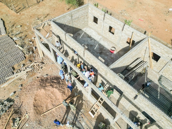Le délégué général de Taazour Sidi Ould Moulaye Zeine visite des écoles, des centres de santé et une centrale solaire au Guidimakha Le délégué général de Taazour Sidi Ould Moulaye Zeine visite des écoles, des centres de santé et une centrale solaire au Guidimakha