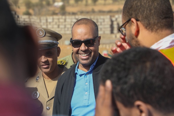 Le délégué général de Taazour Sidi Ould Moulaye Zeine visite des écoles, des centres de santé et une centrale solaire au Guidimakha Le délégué général de Taazour Sidi Ould Moulaye Zeine visite des écoles, des centres de santé et une centrale solaire au Guidimakha