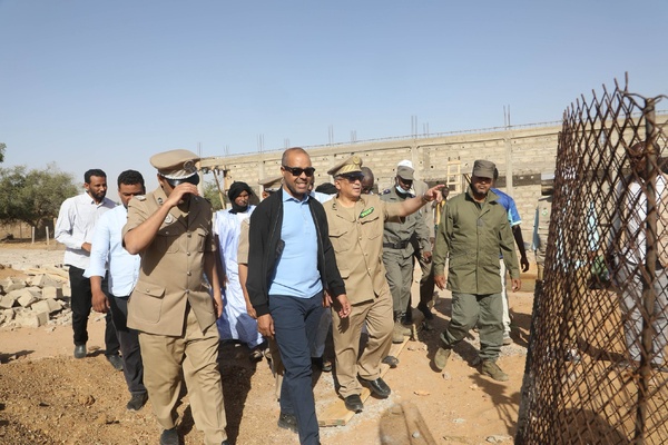Le délégué général de Taazour Sidi Ould Moulaye Zeine visite des écoles, des centres de santé et une centrale solaire au Guidimakha Le délégué général de Taazour Sidi Ould Moulaye Zeine visite des écoles, des centres de santé et une centrale solaire au Guidimakha