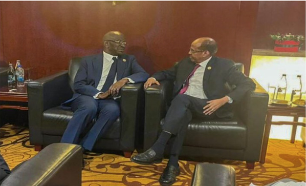 Le ministre des Affaires étrangères reçoit le président de la Commission de l’Union africaine