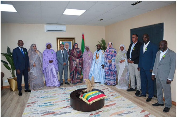 La ministre de l’Action sociale décore plusieurs cadres et employés de son département