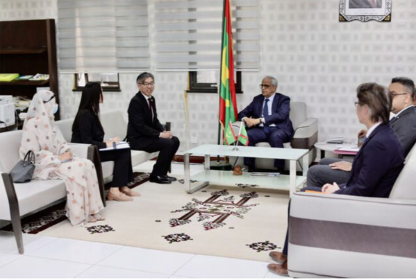 Le ministre des Affaires économiques reçoit l’ambassadeur du Japon Le ministre des Affaires économiques reçoit l’ambassadeur du Japon