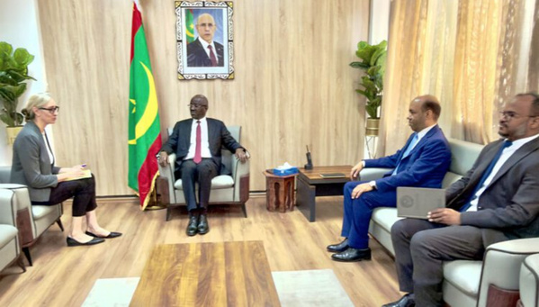 Le ministre des Affaires étrangères reçoit la chargée d’Affaires de l’ambassade des États-Unis