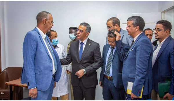 Le ministre de la Santé inspecte le centre hospitalier Cheikh Zayed et s’informe sur le niveau des services médicaux fournis aux citoyens Le ministre de la Santé inspecte le centre hospitalier Cheikh Zayed et s’informe sur le niveau des services médicaux fournis aux citoyens