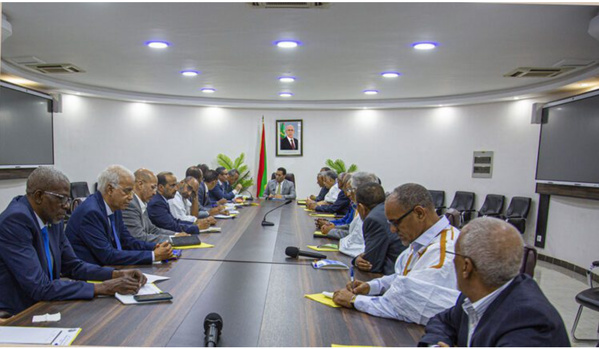 Le Premier ministre rencontre la Fédération nationale de la pêche pour discuter du développement du secteur Le Premier ministre rencontre la Fédération nationale de la pêche pour discuter du développement du secteur