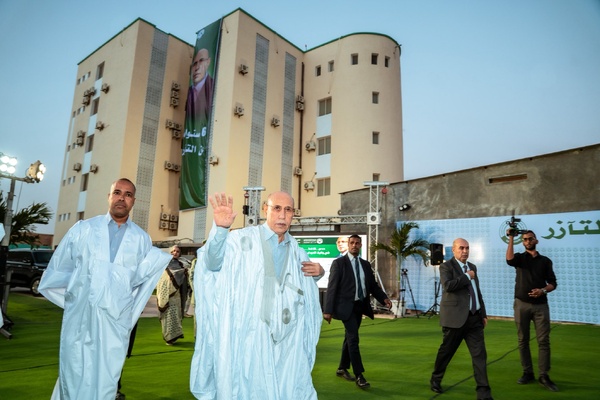 Le Président de la République préside un iftar en l’honneur des représentants de la communauté “Taazour” Le Président de la République préside un iftar en l’honneur des représentants de la communauté “Taazour”