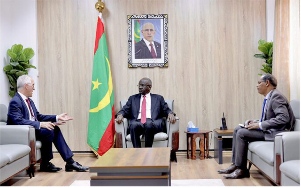 Le ministre des Affaires étrangères reçoit l’ambassadeur du Royaume-Uni Le ministre des Affaires étrangères reçoit l’ambassadeur du Royaume-Uni