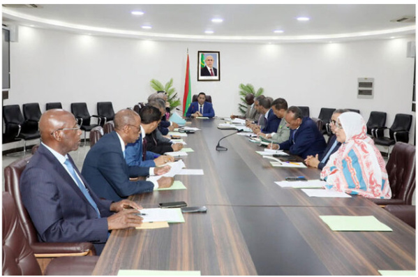 Le Premier ministre préside la réunion périodique du comité ministériel chargé du suivi de l’approvisionnement du marché en produits de base Le Premier ministre préside la réunion périodique du comité ministériel chargé du suivi de l’approvisionnement du marché en produits de base