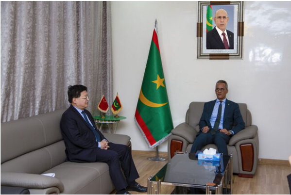 Le ministre de la Pêche examine avec l’ambassadeur de Chine les domaines de coopération entre les deux pays Le ministre de la Pêche examine avec l’ambassadeur de Chine les domaines de coopération entre les deux pays