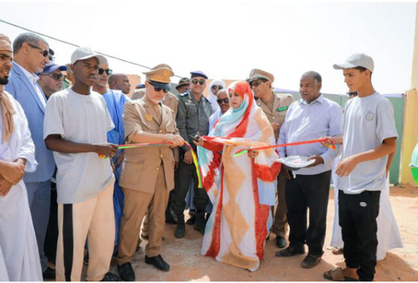 La ministre de l’Éducation inaugure un internat pour les élèves du collège et du lycée d’Aoujeft La ministre de l’Éducation inaugure un internat pour les élèves du collège et du lycée d’Aoujeft
