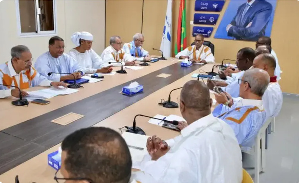 Le parti Insaf : « maintenons notre position par rapport aux propositions incluses dans le document remis au coordinateur du dialogue » Le parti Insaf : « maintenons notre position par rapport aux propositions incluses dans le document remis au coordinateur du dialogue »