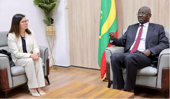 Le ministre des Affaires étrangères reçoit l’ambassadrice d’Italie