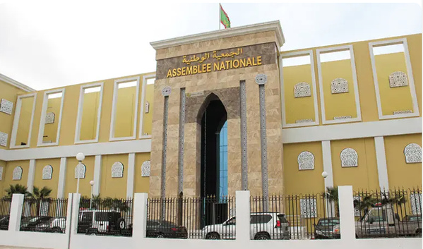 Des députés de l’opposition exigent la libération d’une députée arrêtée tard dans la nuit à son domicile