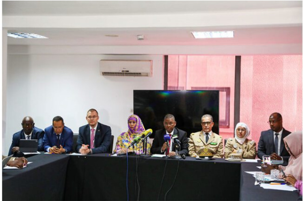 Le ministre délégué auprès du ministre de l’Intérieur supervise l’ouverture d’un atelier de remise des plans de développement à quatre municipalités de Nouakchott