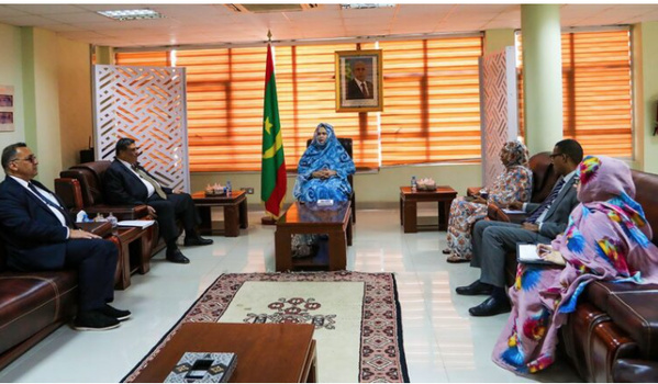 La ministre du Commerce reçoit l’ambassadeur de Palestine La ministre du Commerce reçoit l’ambassadeur de Palestine