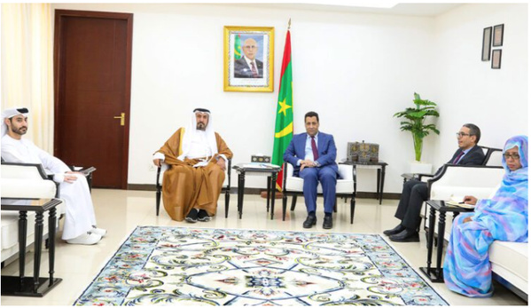 Le Premier ministre reçoit l’ambassadeur des Émirats Arabes Unis Le Premier ministre reçoit l’ambassadeur des Émirats Arabes Unis