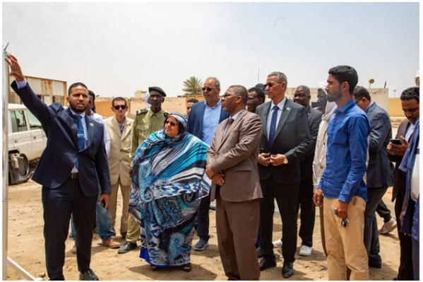 Le ministre délégué auprès du ministre de l’Intérieur visite la Région de Nouakchott et s’enquiert des projets de développement en cours