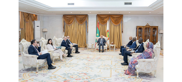 Le Président de la République reçoit une délégation de la République italienne