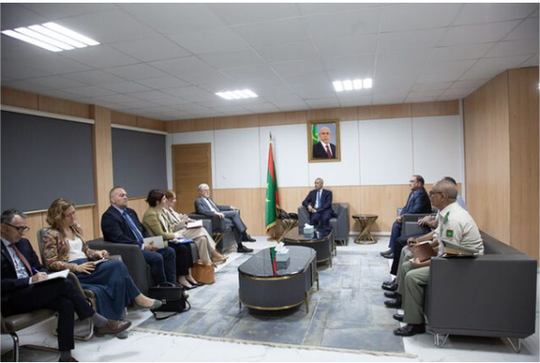 Le ministre de la Défense reçoit une délégation de l’Union européenne Le ministre de la Défense reçoit une délégation de l’Union européenne