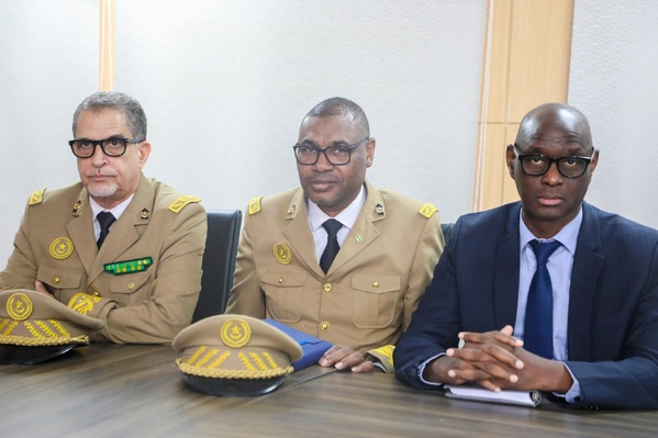 Le délégué général de Taazour Sidi Ould Moulaye Zeine préside une réunion de coordination pour la mise à jour du registre social au niveau des wilayas de Nouakchott Le délégué général de Taazour Sidi Ould Moulaye Zeine préside une réunion de coordination pour la mise à jour du registre social au niveau des wilayas de Nouakchott