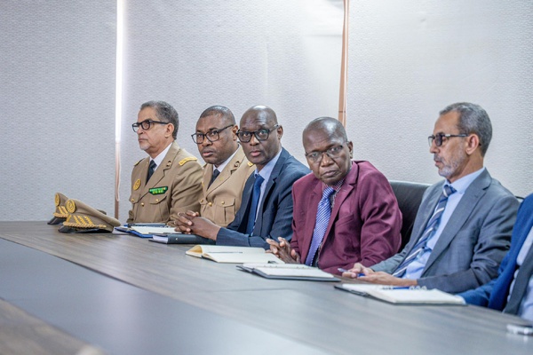 Le délégué général de Taazour Sidi Ould Moulaye Zeine préside une réunion de coordination pour la mise à jour du registre social au niveau des wilayas de Nouakchott Le délégué général de Taazour Sidi Ould Moulaye Zeine préside une réunion de coordination pour la mise à jour du registre social au niveau des wilayas de Nouakchott