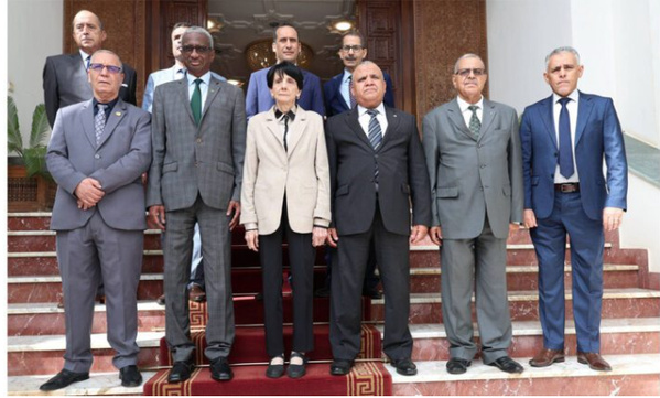 Le président du Conseil Constitutionnel participe à un forum en Algérie