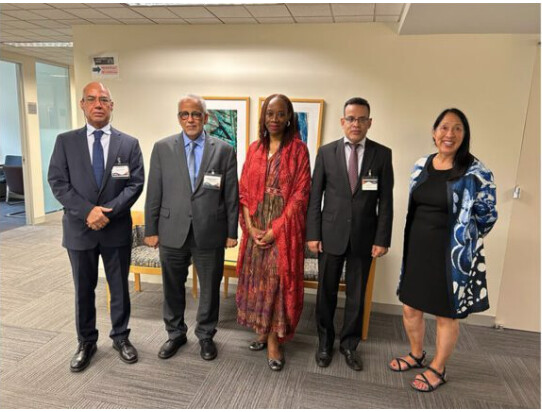 Le ministre des Affaires économiques s’entretient avec la directrice générale adjointe des opérations de l’Organisation internationale pour les migrations