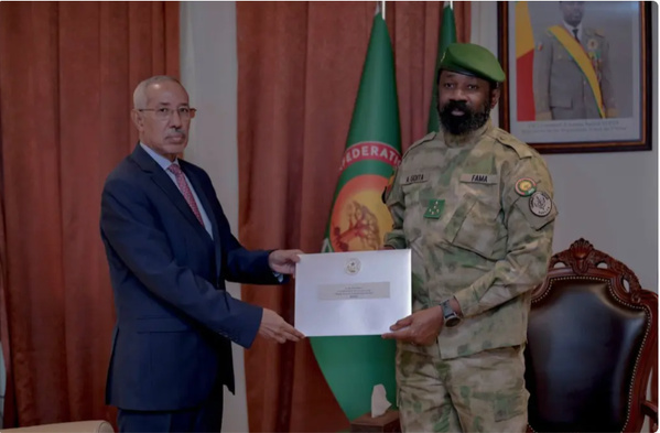 Emissaire présidentiel mauritanien au président de la transition malienne Emissaire présidentiel mauritanien au président de la transition malienne