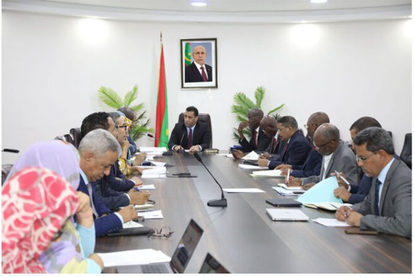 Le Premier ministre préside la réunion du comité ministériel chargé de développer les partenariats entre les secteurs public et privé