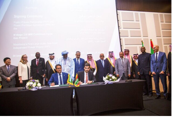 Signature d’accords relatifs à la construction et d’exploitation d’une centrale électrique alimentée par le gaz