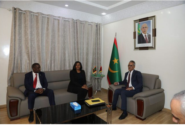 Le ministre des Pêches s’entretient avec la ministre des Affaires étrangères de Guinée-Bissau sur le renforcement de la coopération maritime