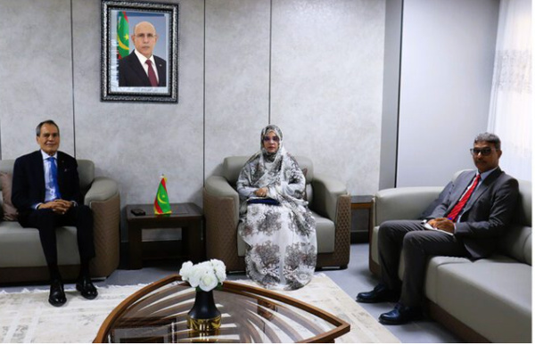 La ministre de l’Éducation reçoit en audience l’ambassadeur du Royaume du Maroc