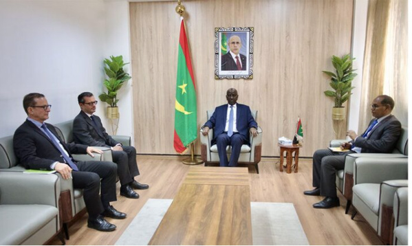 Le ministre des Affaires étrangères reçoit l’ambassadeur de France Le ministre des Affaires étrangères reçoit l’ambassadeur de France