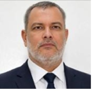 Entre impératif de service public et asphyxie financière : Diagnostic de la solvabilité de la Somelec et pistes de restructuration Entre impératif de service public et asphyxie financière : Diagnostic de la solvabilité de la Somelec et pistes de restructuration