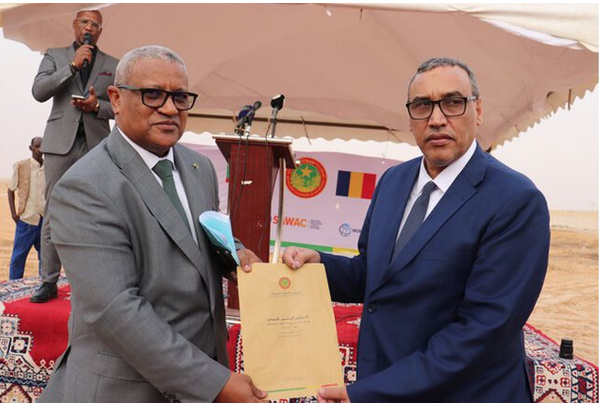 Le ministre de l’Enseignement supérieur remet un terrain destiné à la construction du siège de l’Institut pour l’Éducation au Sahel