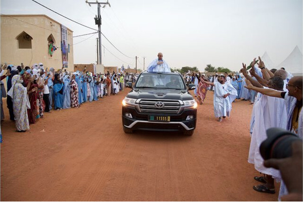 Les habitants de la moughataa de Chinguitty ont réservé un accueil populaire chaleureux au Président de la République Les habitants de la moughataa de Chinguitty ont réservé un accueil populaire chaleureux au Président de la République