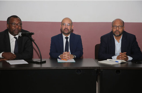 L’ONG ECODEV signe des conventions de soutien et de financement au profit de cinq organisations de la société civile L’ONG ECODEV signe des conventions de soutien et de financement au profit de cinq organisations de la société civile