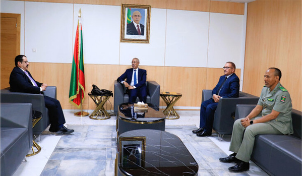Le ministre de la Défense reçoit l’ambassadeur du Yémen