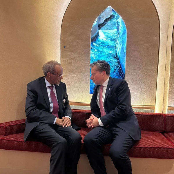 SEM. L’ambassadeur Cheikhna Ould Nenni Moulaye Zeine, Représentant Permanent de la Mauritanie auprès des Nations Unies, rencontre le Sous-Secretaire Général des Nations Unies affaires humanitaires SEM. L’ambassadeur Cheikhna Ould Nenni Moulaye Zeine, Représentant Permanent de la Mauritanie auprès des Nations Unies, rencontre le Sous-Secretaire Général des Nations Unies affaires humanitaires