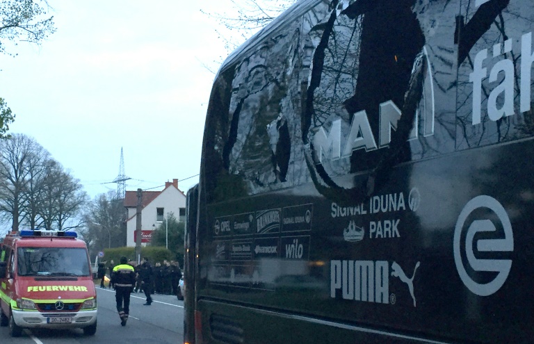 Ligue des champions: le bus des joueurs de Dortmund touché par des explosions, Bartra blessé Ligue des champions: le bus des joueurs de Dortmund touché par des explosions, Bartra blessé
